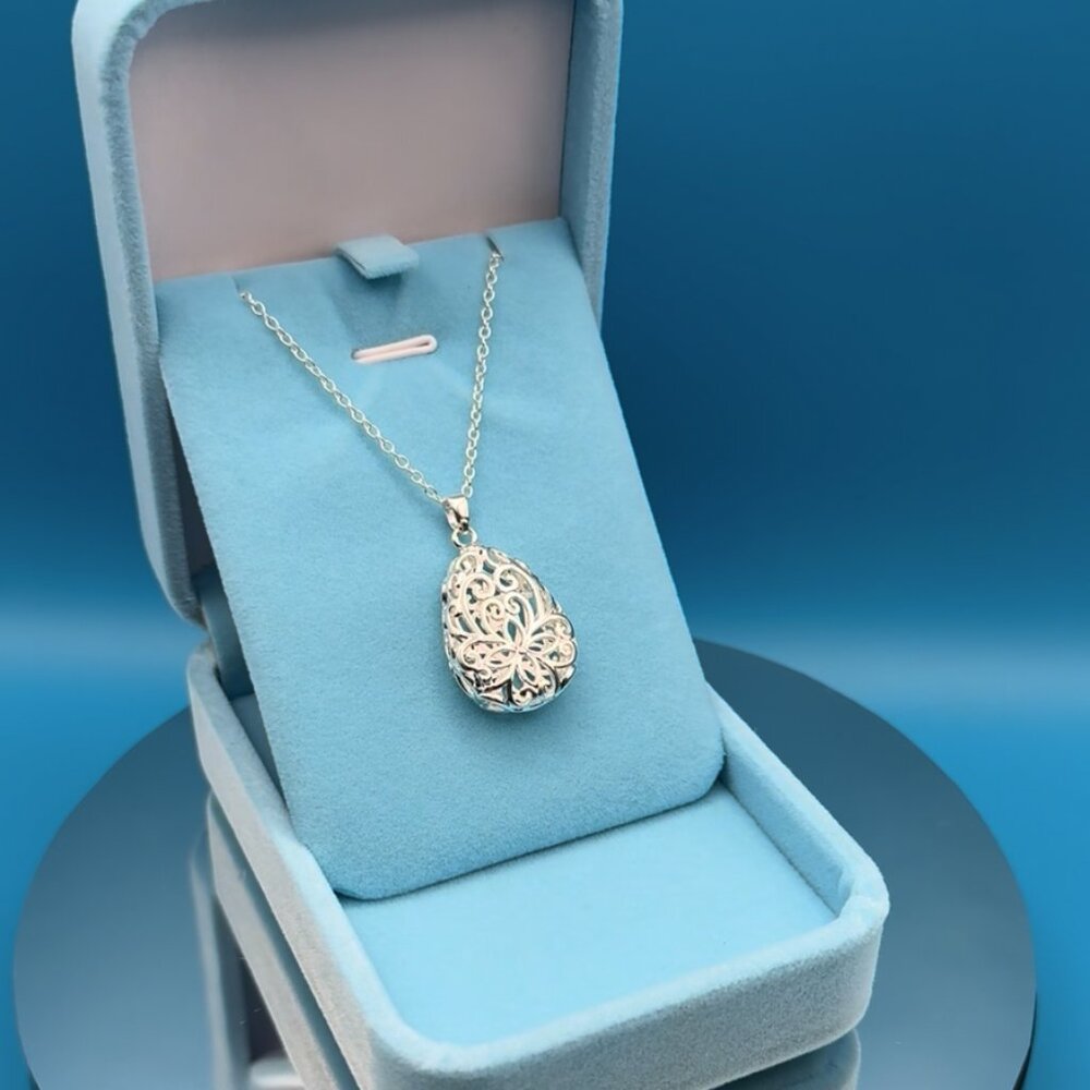 Viviana Filigree Water Drop Pendant Sterling Silver Necklace Gift Packaged